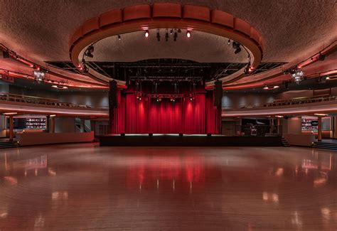 6215 sunset blvd los angeles ca 90028 stati uniti ysl